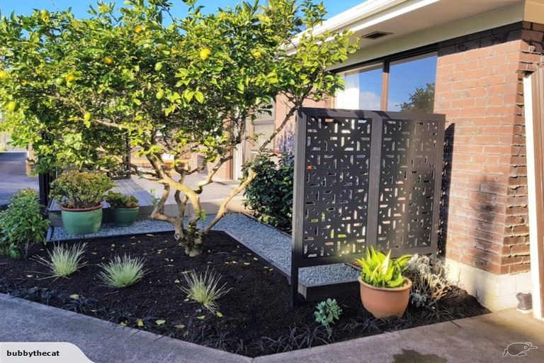 Photo of property in 2/226 Centreway Road, Orewa, 0931