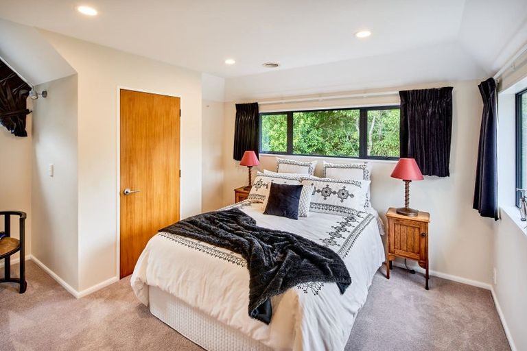 Photo of property in 7 Massey Avenue, Woburn, Lower Hutt, 5010