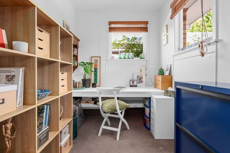 Photo of property in 16a Forest Lake Road, Forest Lake, Hamilton, 3200