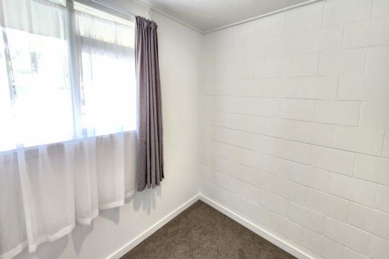 Photo of property in 32ab Old South Road, Okato, 4335