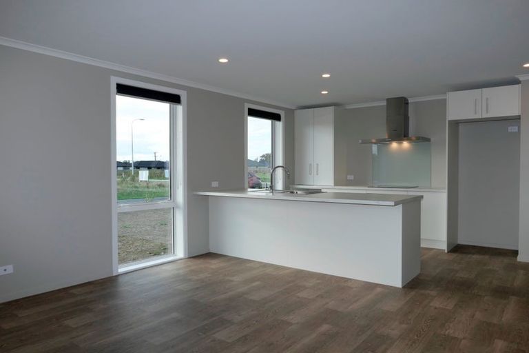 Photo of property in 10 Hapeta Street, Otaki, 5512