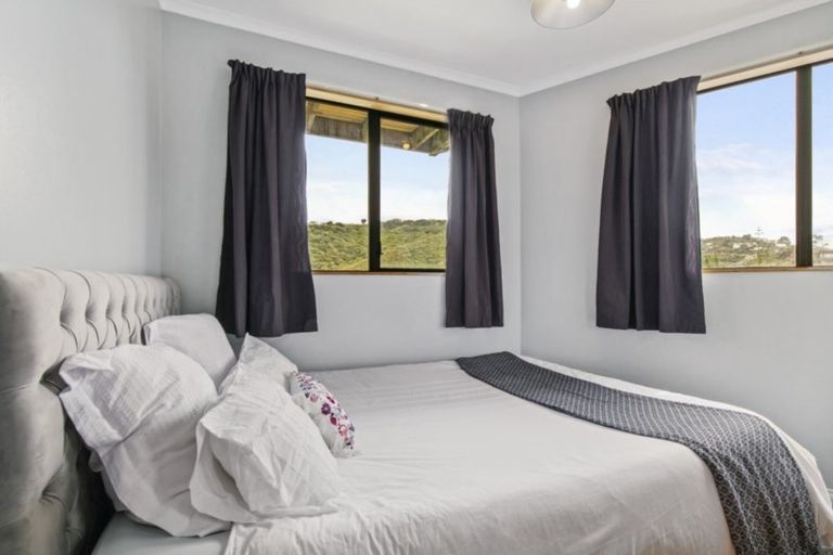 Photo of property in 98 View Road, Houghton Bay, Wellington, 6023