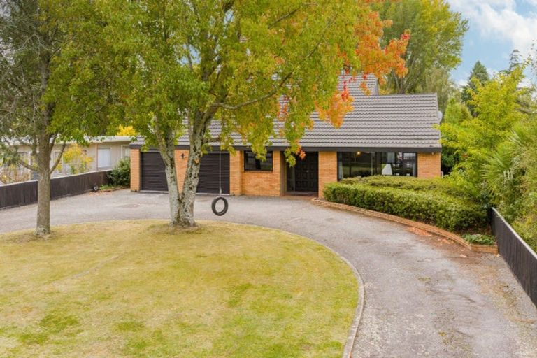 Photo of property in 19 Francis Drake Street, Waipukurau, 4200