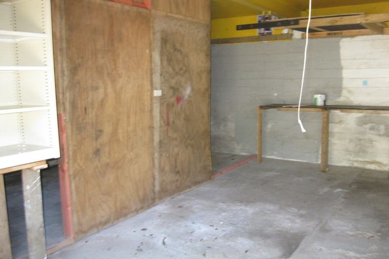 Photo of property in 17 Macaulay Street, Johnsonville, Wellington, 6037