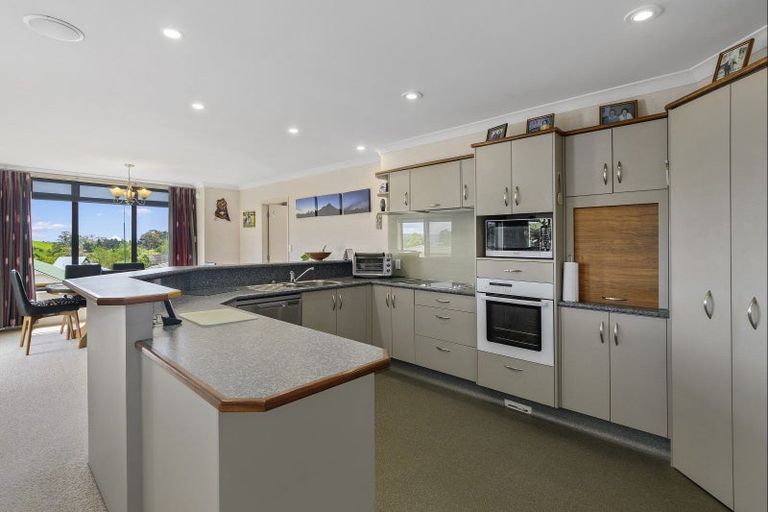 Photo of property in 15 Rowesdale Drive, Ohauiti, Tauranga, 3112