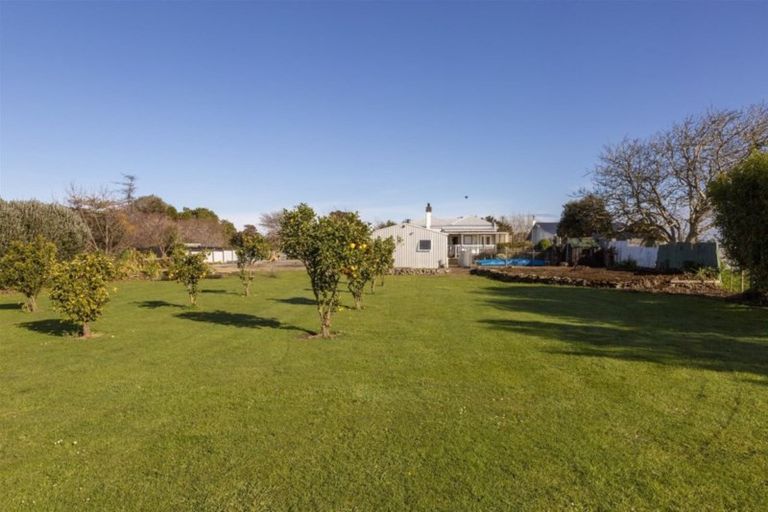 Photo of property in 9 Lupton Street, Waverley, 4510