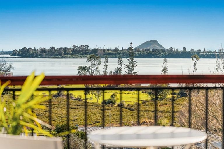 Photo of property in 33 Dingadee Street, Welcome Bay, Tauranga, 3112