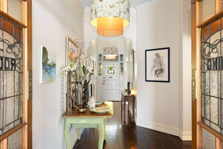 Photo of property in 1/36 Maritime Terrace, Birkenhead, Auckland, 0626