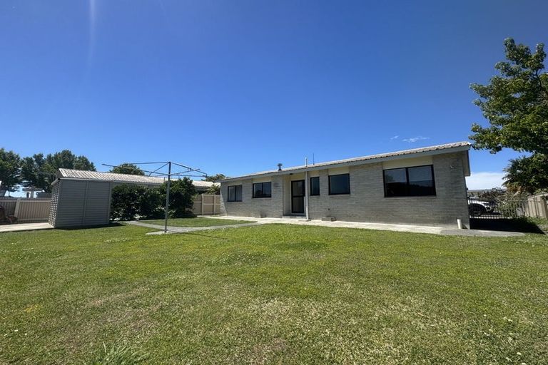 Photo of property in 2/177 Main Rd Clive, Clive, 4102