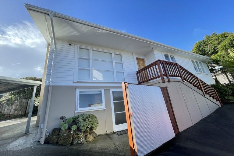Photo of property in 13 Webb Place, Forrest Hill, Auckland, 0620