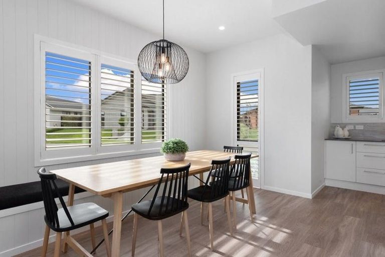 Photo of property in 14 Lewis Way, Cambridge, 3434