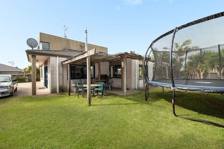 Photo of property in 41 Luculia Drive, Mount Maunganui, 3116