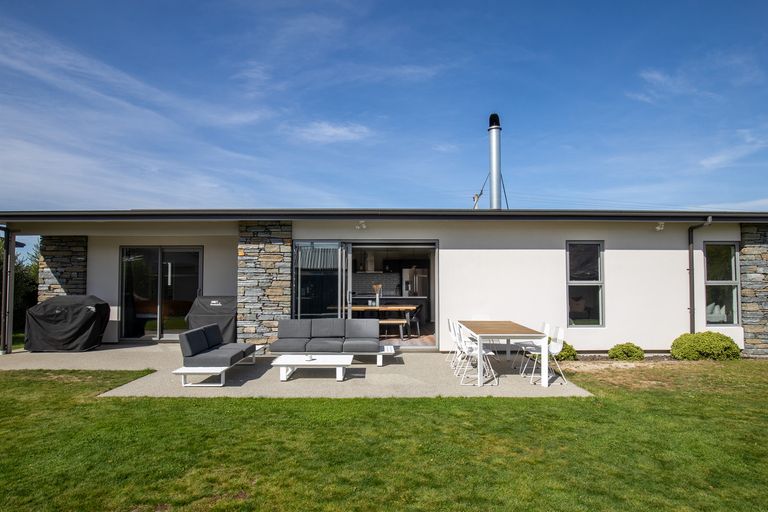 Photo of property in 6 Willoughby Place, Clyde, 9330