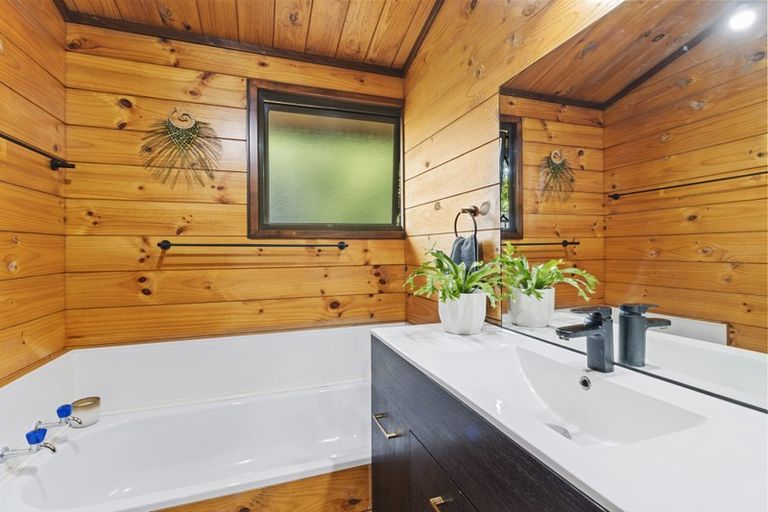 Photo of property in 10 Harlech Place, Dinsdale, Hamilton, 3204