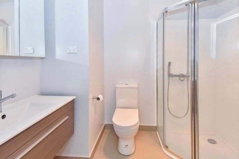 Photo of property in 37/11 Ray Small Drive, Papakura, 2110