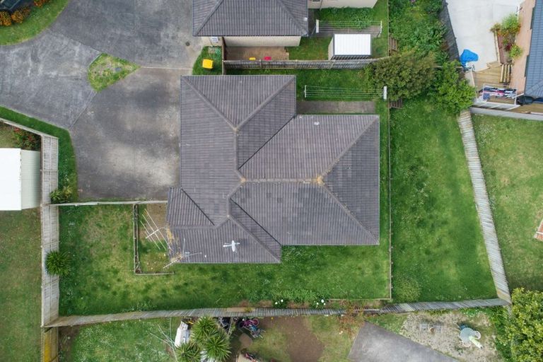 Photo of property in 16 Ashmere Lane, Weymouth, Auckland, 2103