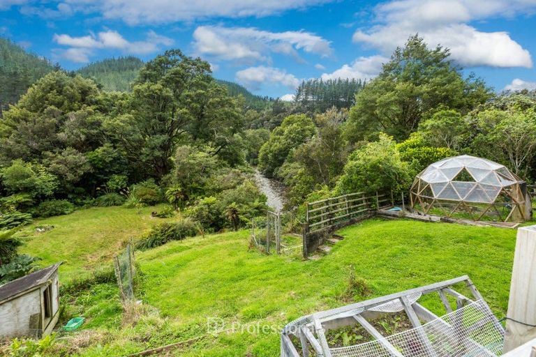 Photo of property in 2150 Akatarawa Road, Akatarawa Valley, Upper Hutt, 5372