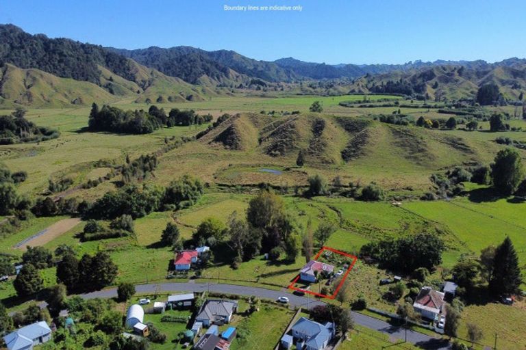 Photo of property in 16 Williams Avenue, Ohura, 3926