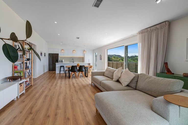 Photo of property in 35 Hewson Drive, Snells Beach, 0920