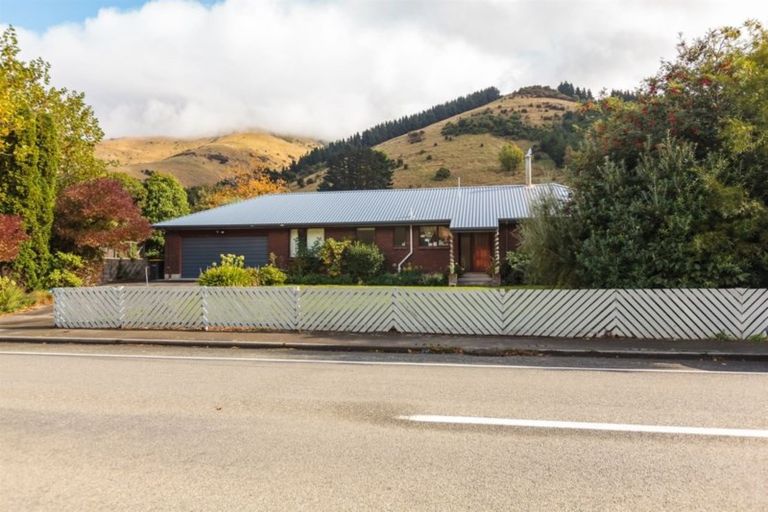 Photo of property in 4217 Christchurch Akaroa Road, Little River, 7591