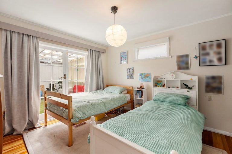 Photo of property in 98 Ironside Road, Johnsonville, Wellington, 6037