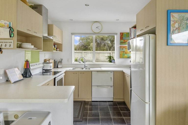 Photo of property in 19 Seascape Gardens, Bromley, Christchurch, 8062