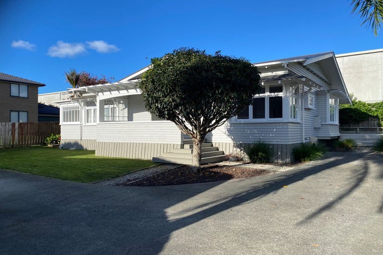 Photo of property in 49a Brandon Road, Glen Eden, Auckland, 0602