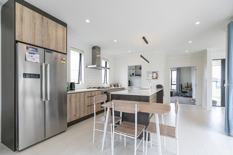 Photo of property in 79 Murray Ward Drive, Te Kauwhata, 3710