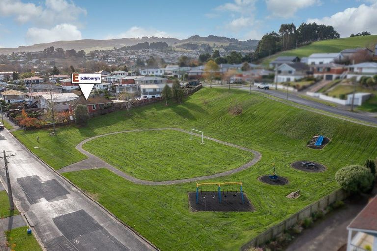 Photo of property in 8 Elwyn Crescent, Green Island, Dunedin, 9018