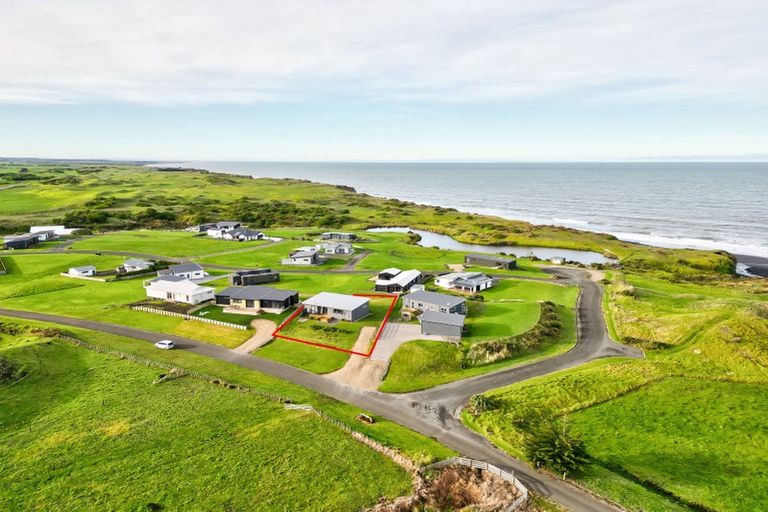 Photo of property in 23 Waipipi Road, Waverley, 4591