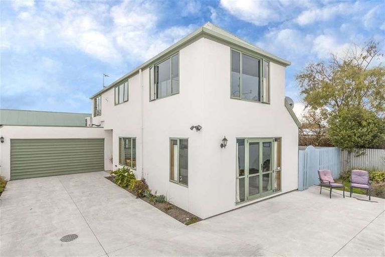 Photo of property in 154a Main North Road, Papanui, Christchurch, 8052