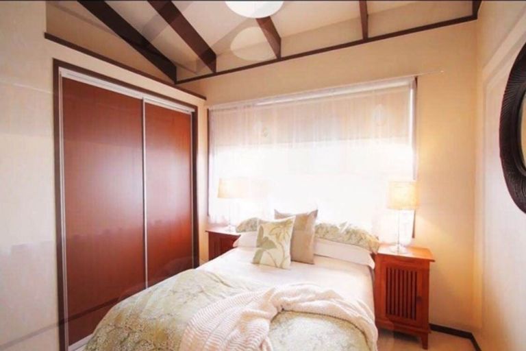 Photo of property in 2/35 Swanson Road, Henderson, Auckland, 0610