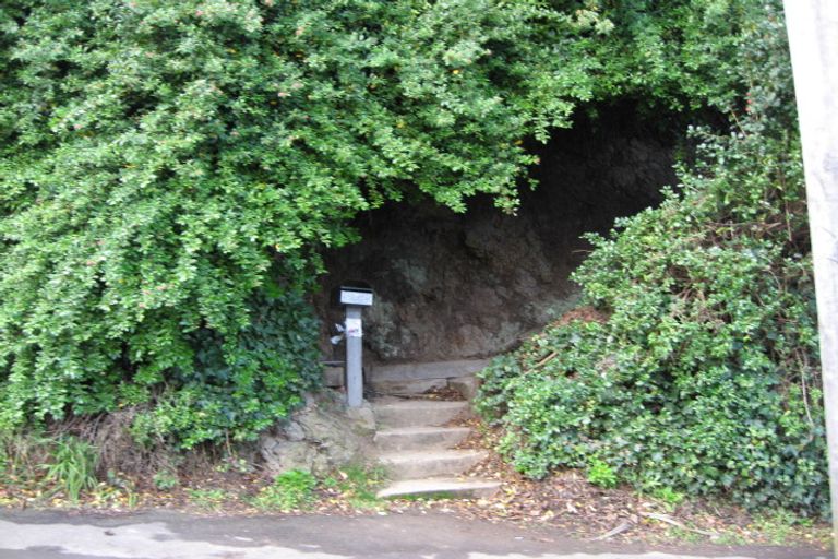 Photo of property in 60 Gladstone Road, Dalmore, Dunedin, 9010