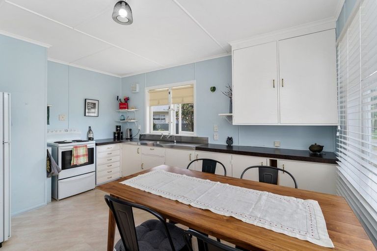 Photo of property in 9 Iti Street, Otaki, 5512