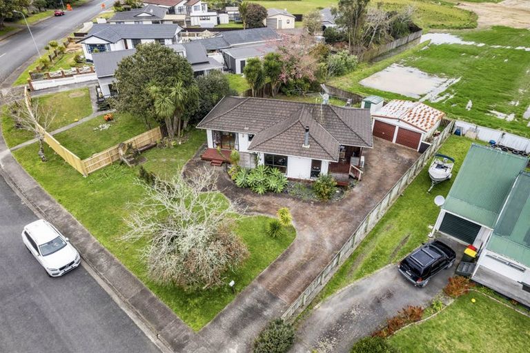 Photo of property in 43 Bellfield Road, Opaheke, Papakura, 2113