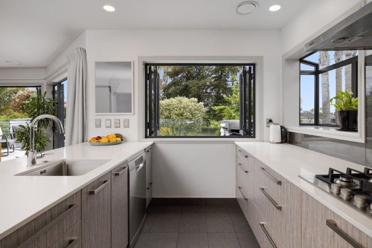 Photo of property in 16 Santa Barbara Drive, Papamoa Beach, Papamoa, 3118