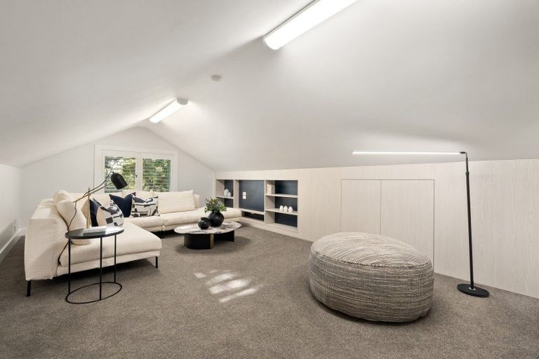 Photo of property in 39 Maungakiekie Avenue, Greenlane, Auckland, 1051