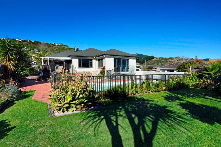 Photo of property in 15 Taupata Street, Stoke, Nelson, 7011