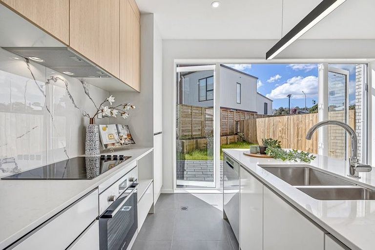 Photo of property in 32 Whautapu Court, Avondale, 1026