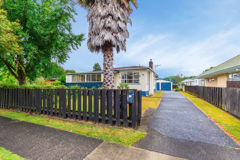 Photo of property in 1a Laurie Avenue, Papakura, 2110