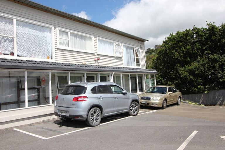 Photo of property in 327 Adelaide Road, Newtown, Wellington, 6021