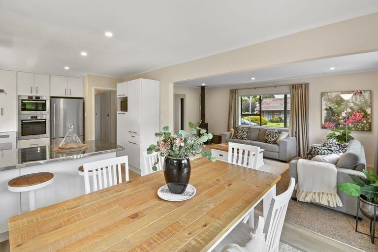 Photo of property in 10 Dalkeith Place, Opaheke, Papakura, 2113