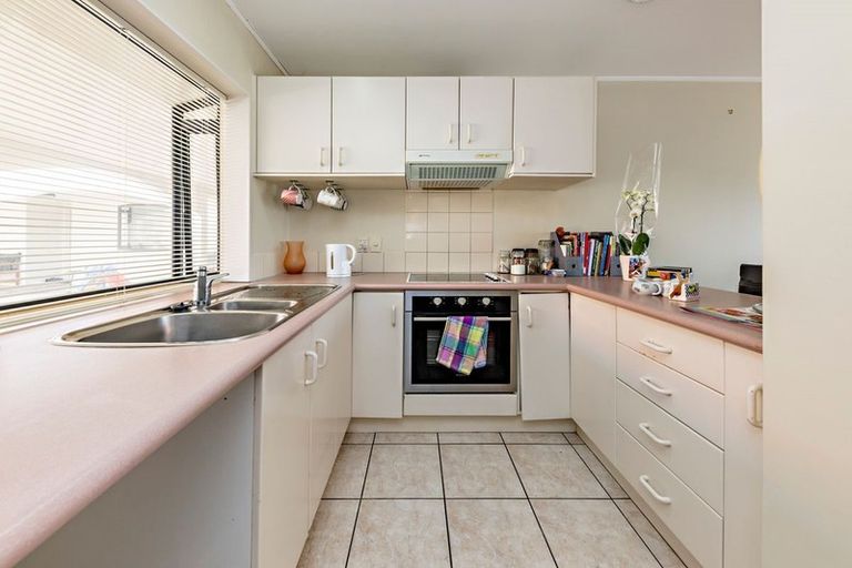 Photo of property in 6/77 Saint George Street, Papatoetoe, Auckland, 2025