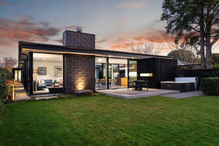 Photo of property in 21 Rochdale Street, Fendalton, Christchurch, 8014