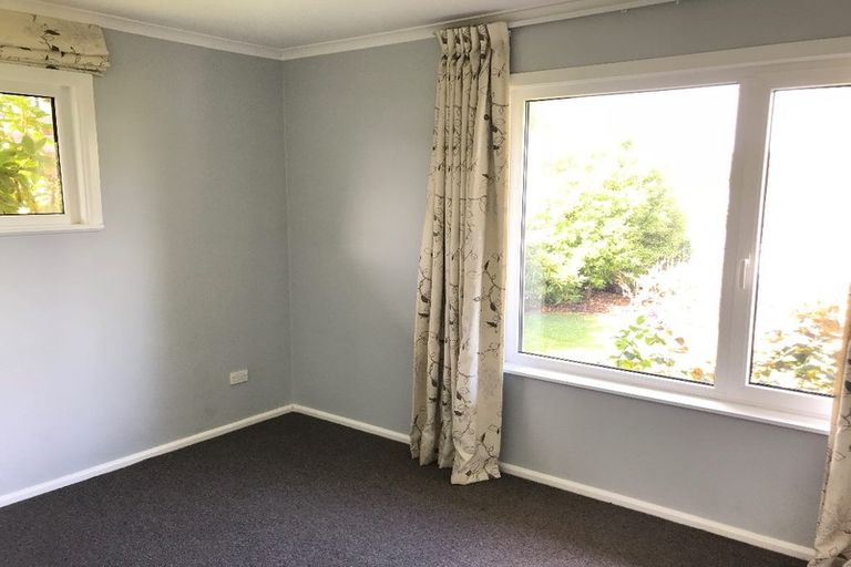 Photo of property in 38b Avonhead Road, Avonhead, Christchurch, 8042