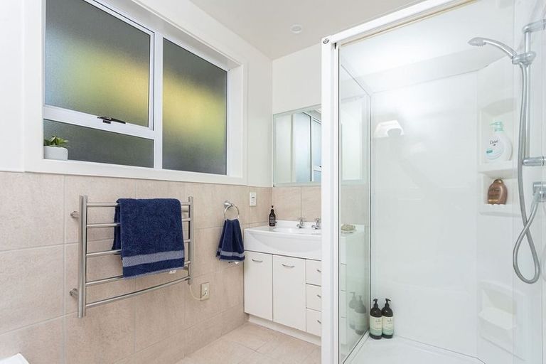 Photo of property in 118 Grimseys Road, Redwood, Christchurch, 8051