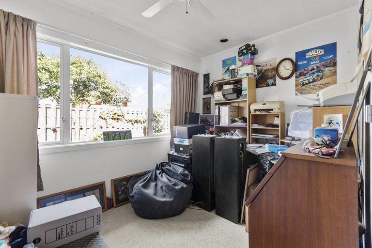 Photo of property in 2 Ashdown Place, Pahurehure, Papakura, 2113