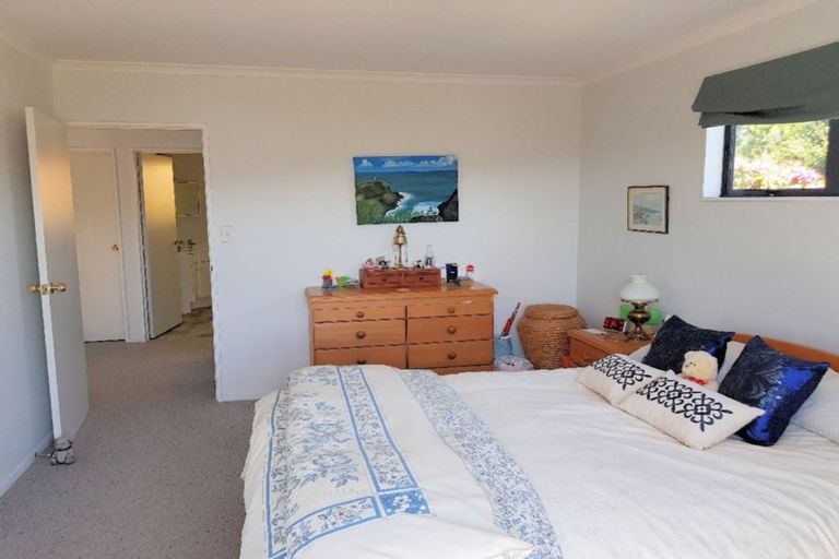 Photo of property in 17 Te Papau Crescent, Diamond Harbour, 8972