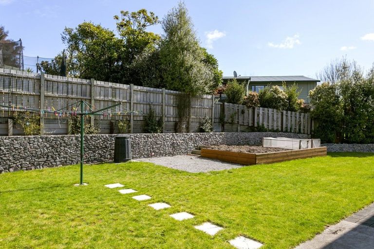 Photo of property in 14 Wembley Place, Richmond Heights, Taupo, 3330