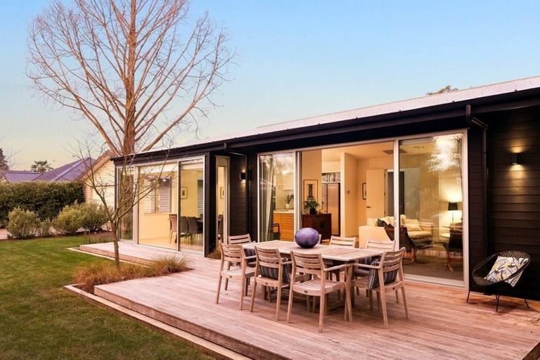 Photo of property in 9 Hadlow Place, Burnside, Christchurch, 8041